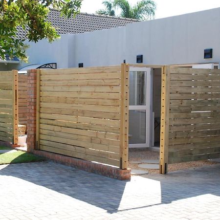 Secure, Private, Queen Room Close To Airport Port Elizabeth Eksteriør billede
