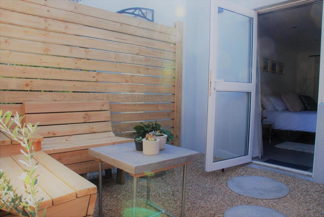 Secure, Private, Queen Room Close To Airport Port Elizabeth Eksteriør billede